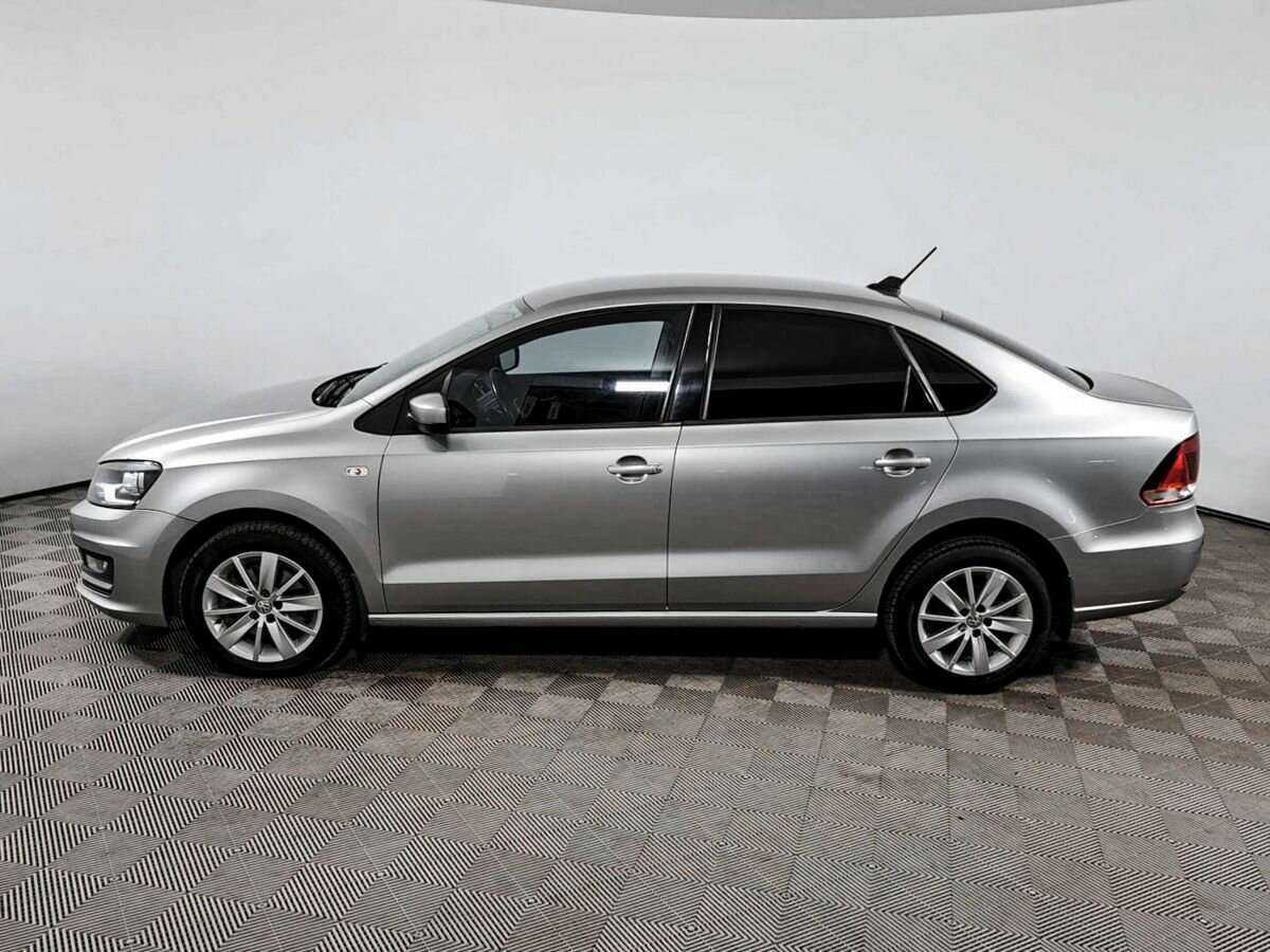 Volkswagen Polo с пробегом — 2017 год. Фото: #7