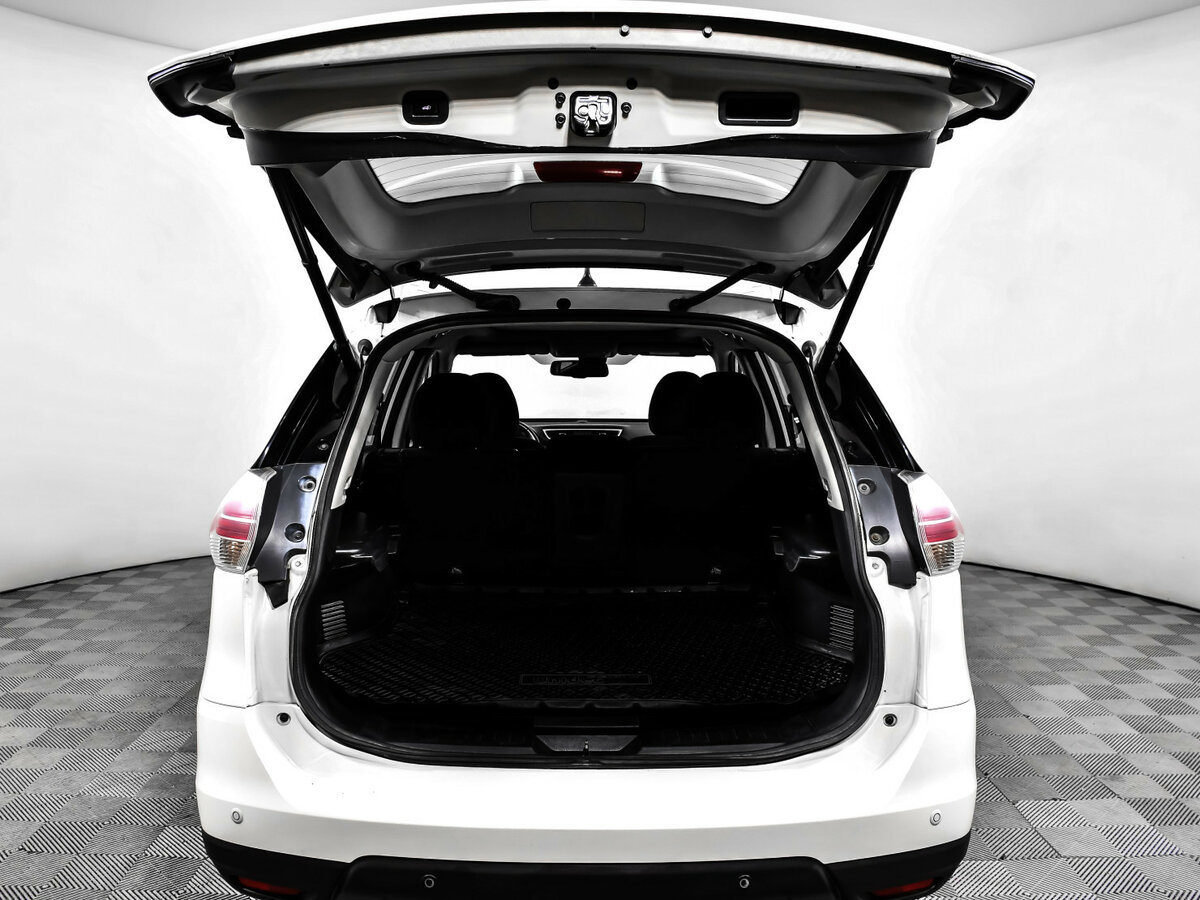 Nissan X-Trail с пробегом — 2015 год. Фото: #10