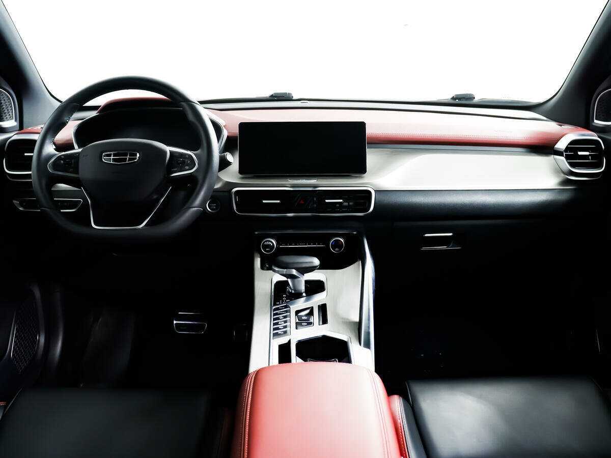 Geely Coolray с пробегом — 2022 год. Фото: #8