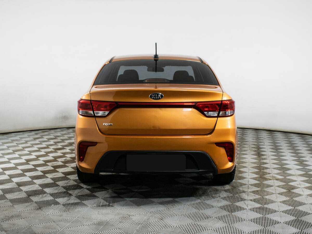 Kia Rio с пробегом — 2017 год. Фото: #4
