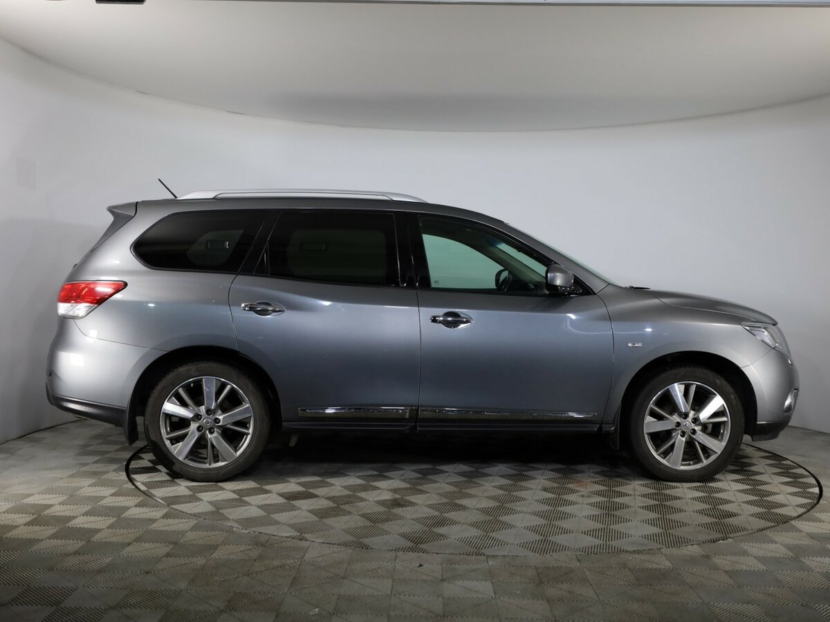 Nissan Pathfinder с пробегом — 2014 год. Фото: #5