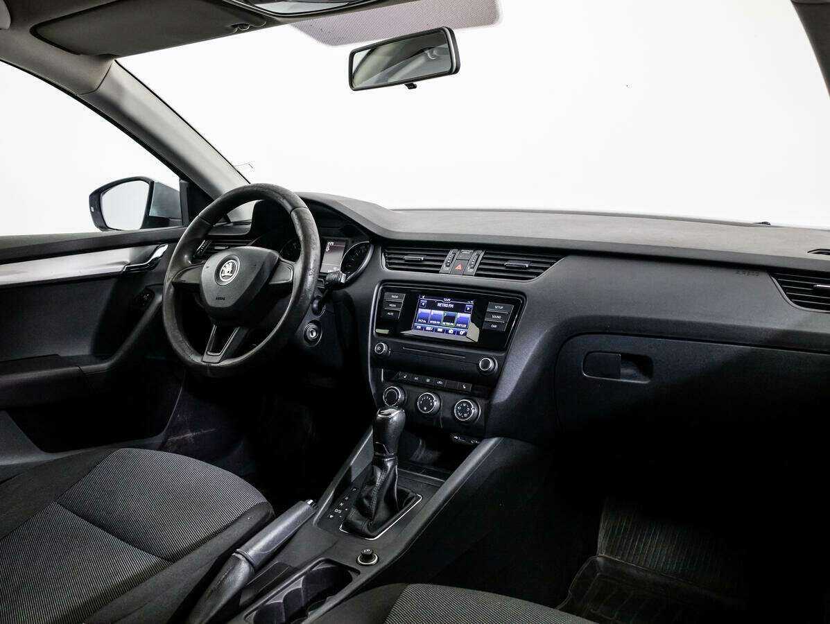 Skoda Octavia с пробегом — 2015 год. Фото: #8