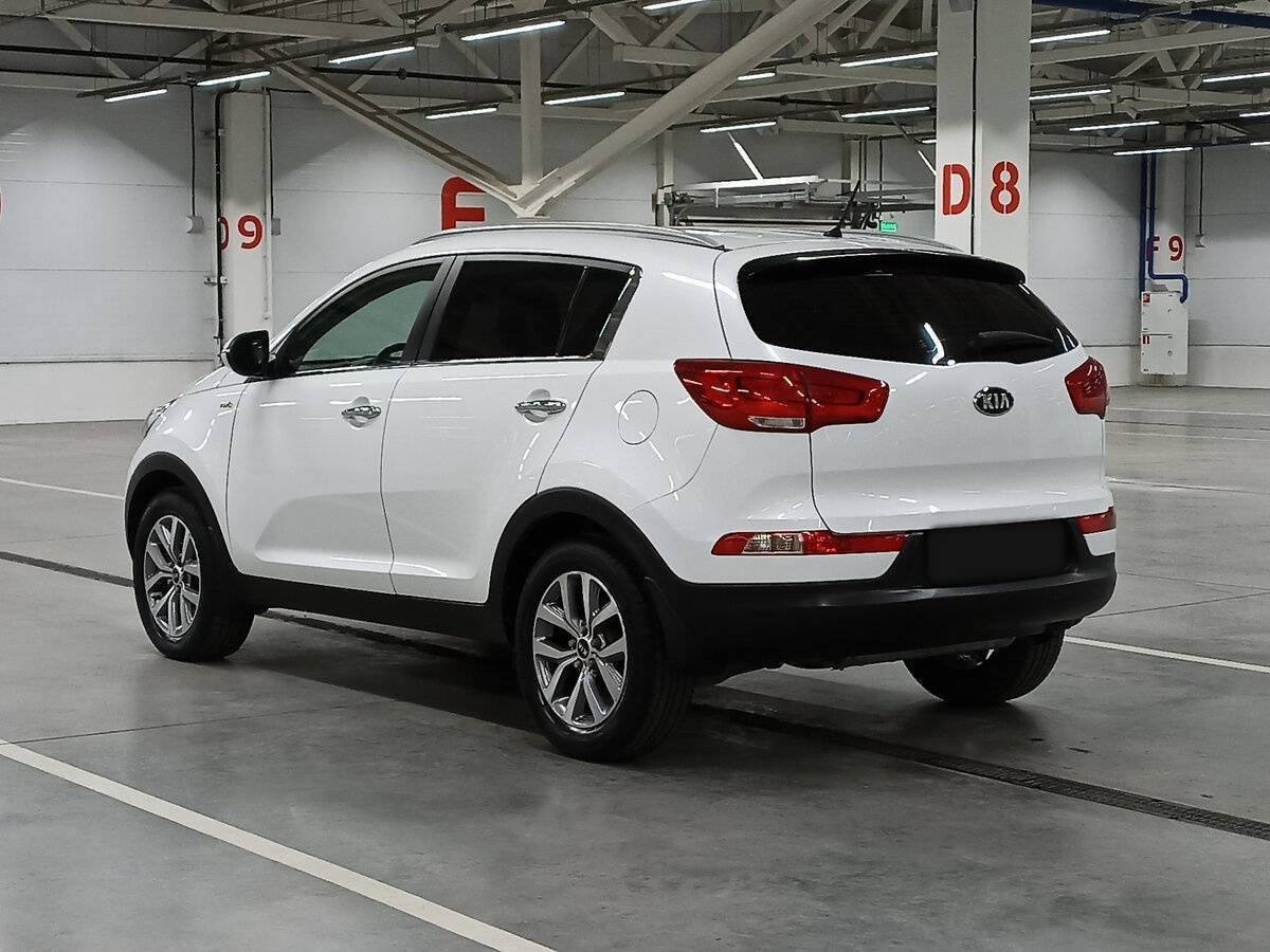 Kia Sportage с пробегом — 2015 год. Фото: #6