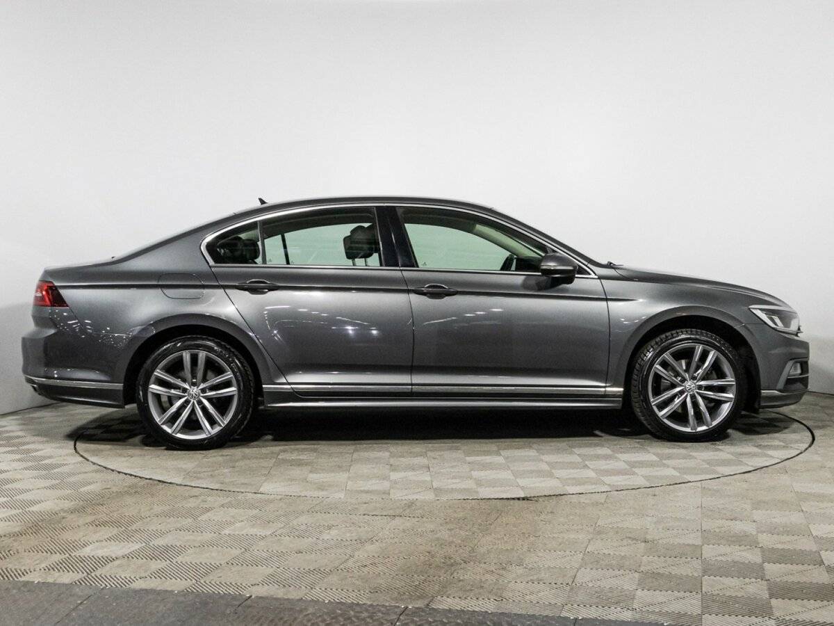 Volkswagen Passat с пробегом — 2017 год. Фото: #3