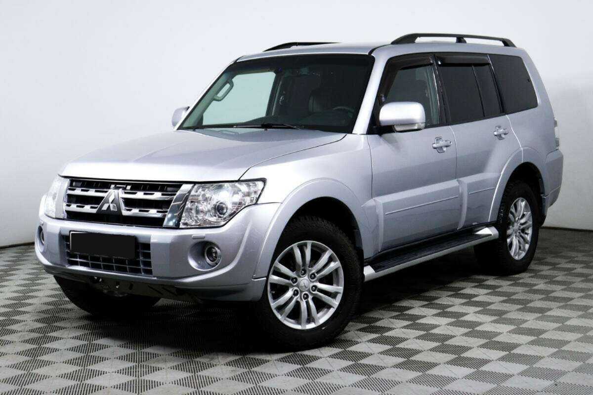Mitsubishi Pajero с пробегом — 2012 год. Посмотреть фото