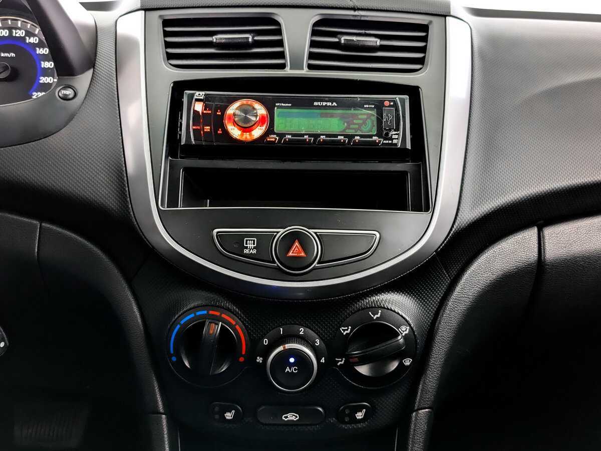 Hyundai Solaris с пробегом — 2016 год. Фото: #14