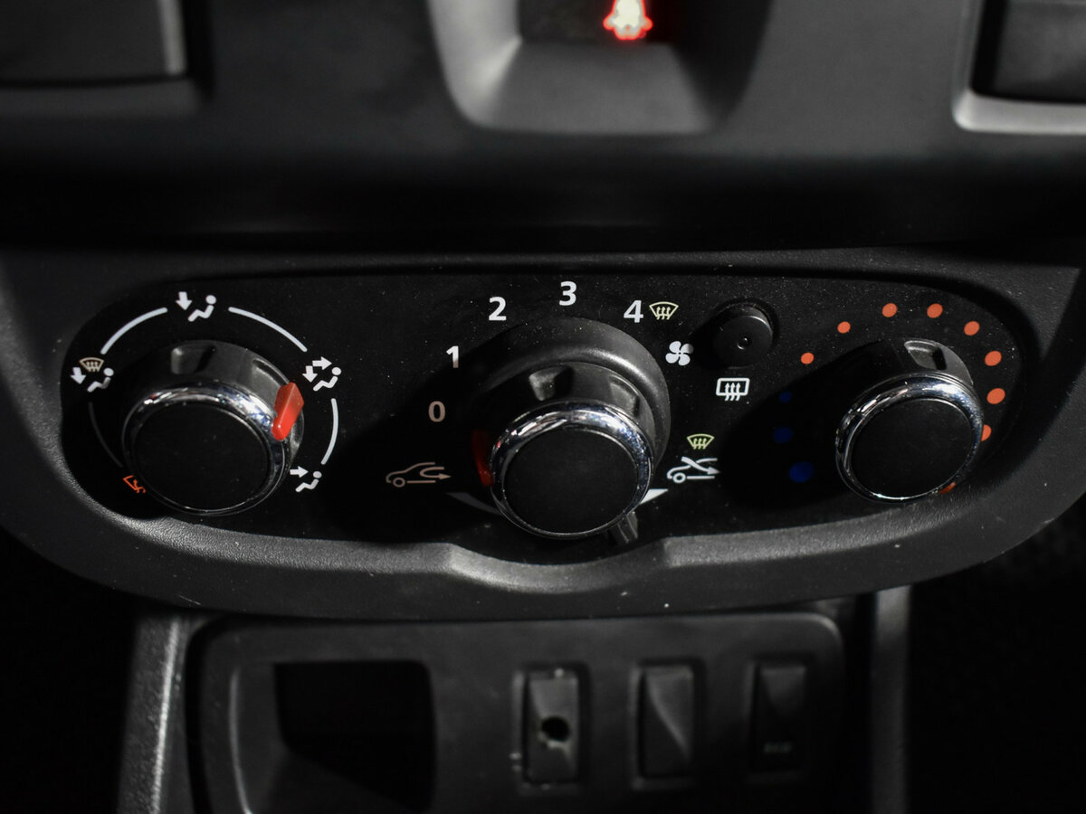 Renault Duster с пробегом — 2016 год. Фото: #13