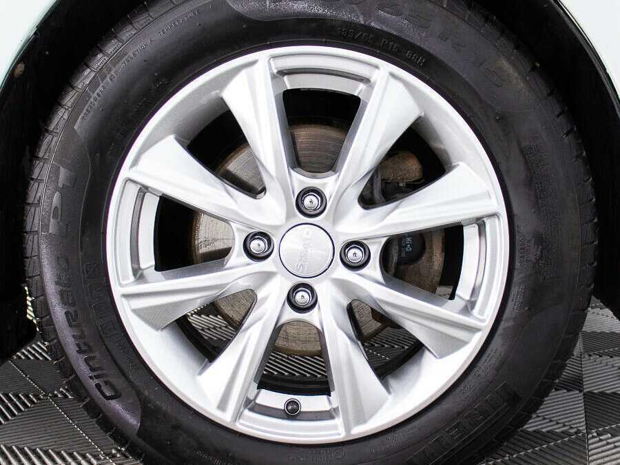 Kia Rio с пробегом — 2012 год. Фото: #16