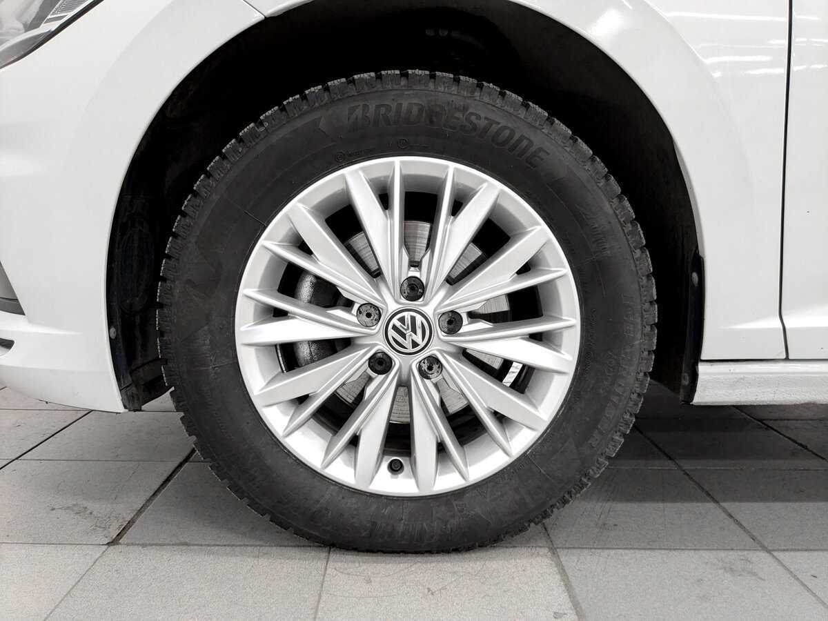 Volkswagen Jetta с пробегом — 2020 год. Фото: #17