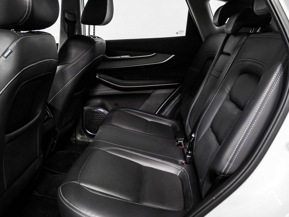 EXEED LX с пробегом — 2023 год. Фото: #10