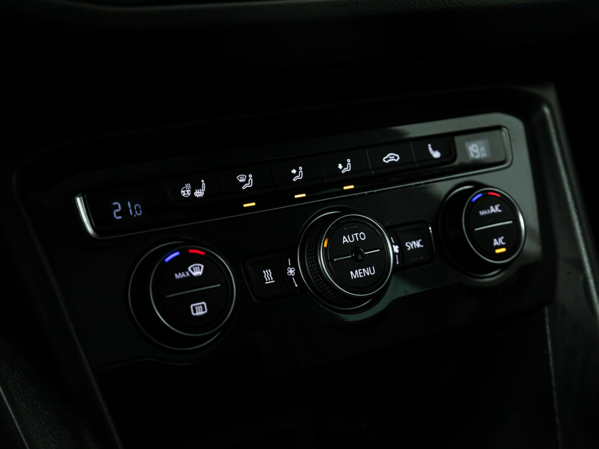 Volkswagen Tiguan с пробегом — 2018 год. Фото: #18