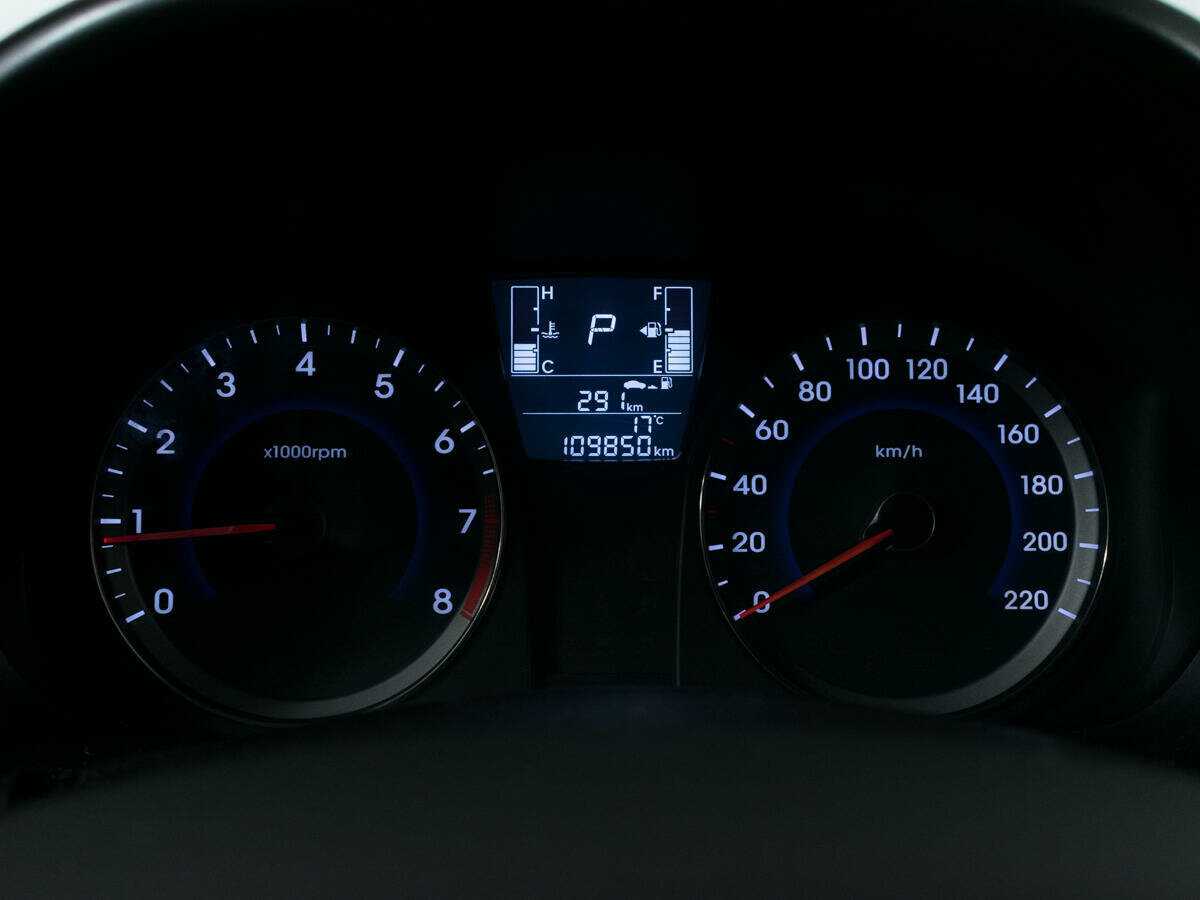 Hyundai Solaris с пробегом — 2014 год. Фото: #12