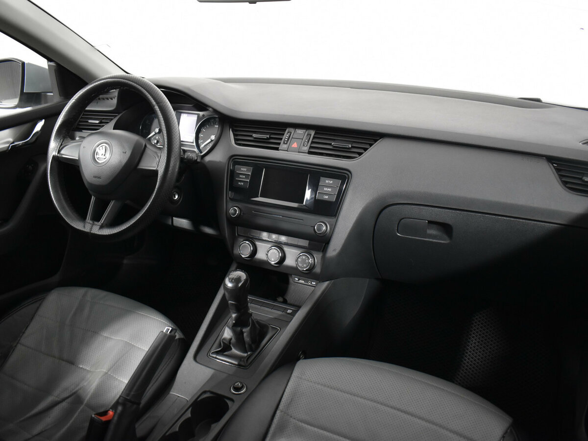 Skoda Octavia с пробегом — 2015 год. Фото: #8