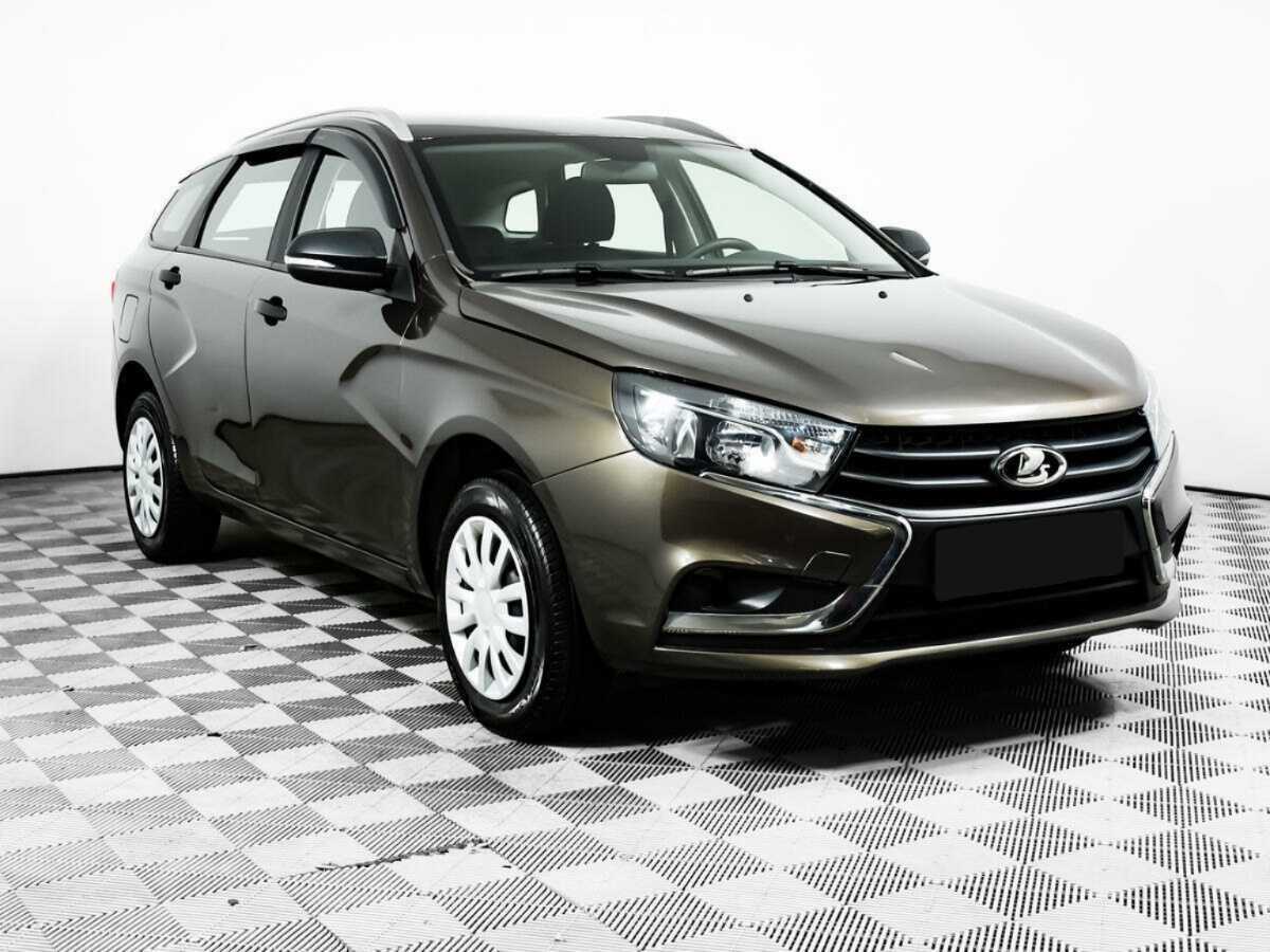 Lada (ВАЗ) Vesta с пробегом — 2021 год. Фото: #2