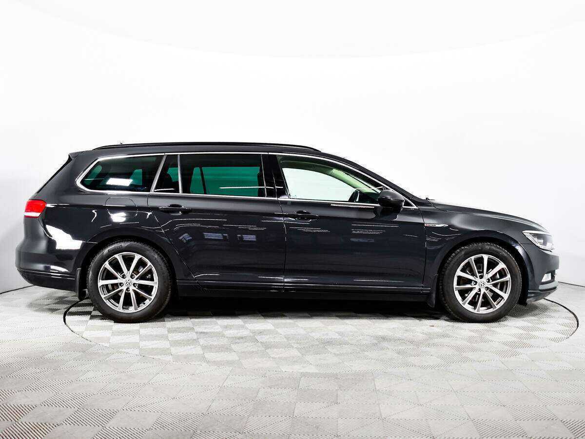 Volkswagen Passat с пробегом — 2018 год. Фото: #3