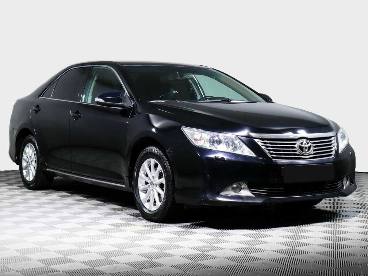 Toyota Camry с пробегом — 2013 год. Фото: #2