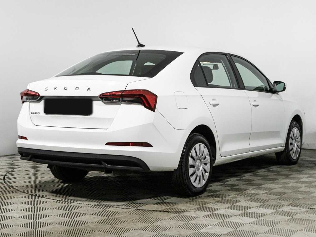 Skoda Rapid с пробегом — 2021 год. Фото: #4