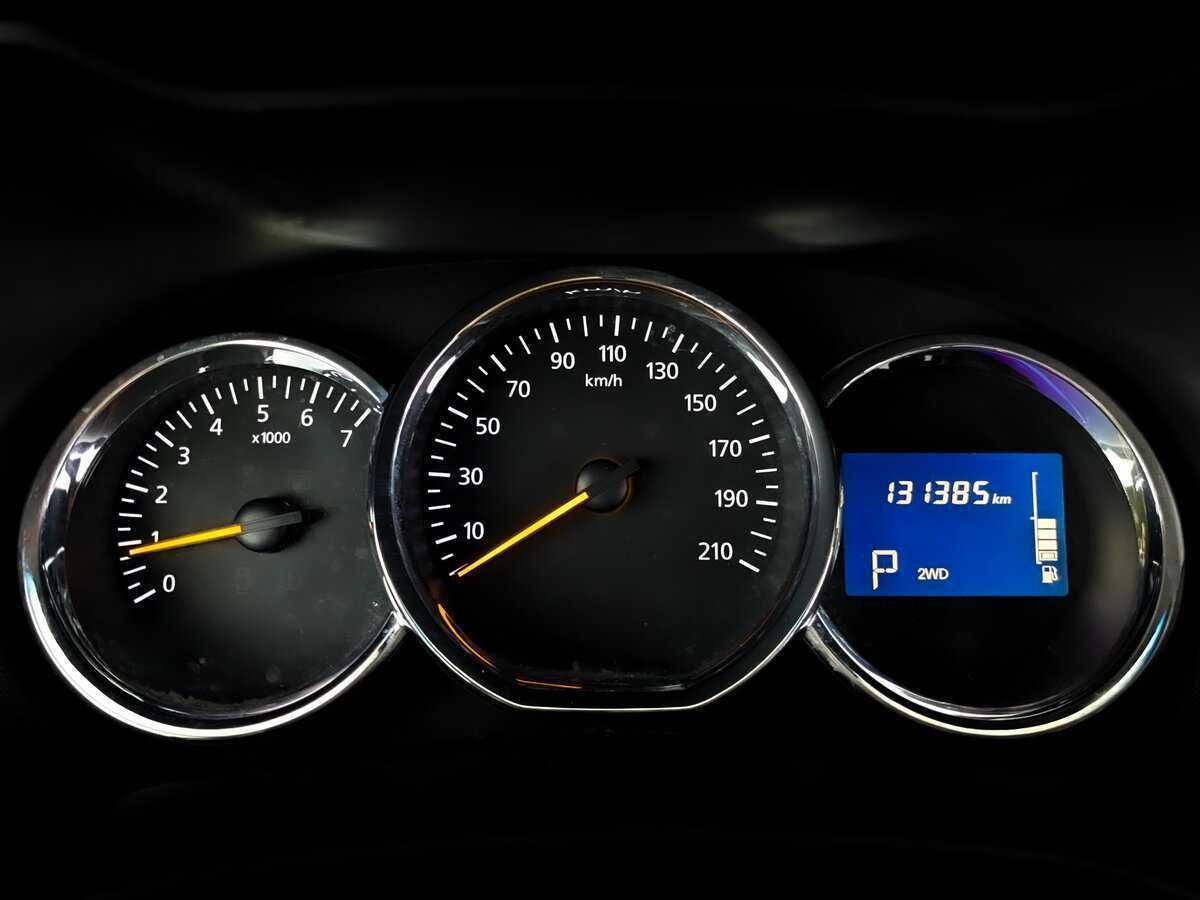 Renault Duster с пробегом — 2015 год. Фото: #12