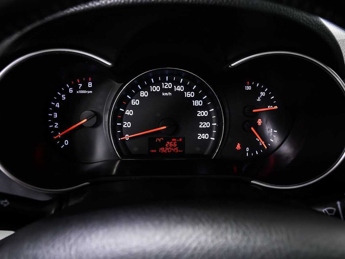 Kia Sorento с пробегом — 2013 год. Фото: #8