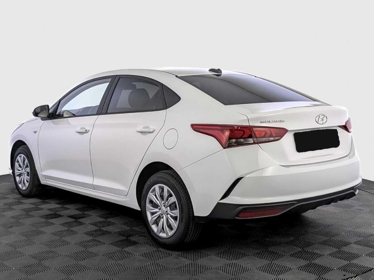 Hyundai Solaris с пробегом — 2022 год. Фото: #6