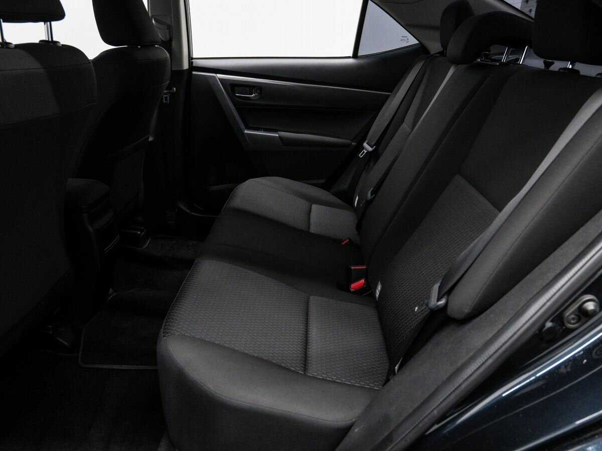 Toyota Corolla с пробегом — 2015 год. Фото: #12