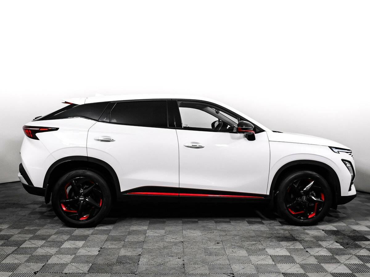 OMODA C5 с пробегом — 2023 год. Фото: #3