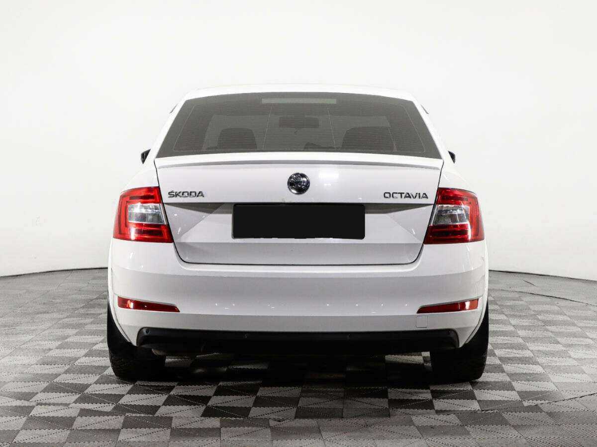 Skoda Octavia с пробегом — 2015 год. Фото: #4