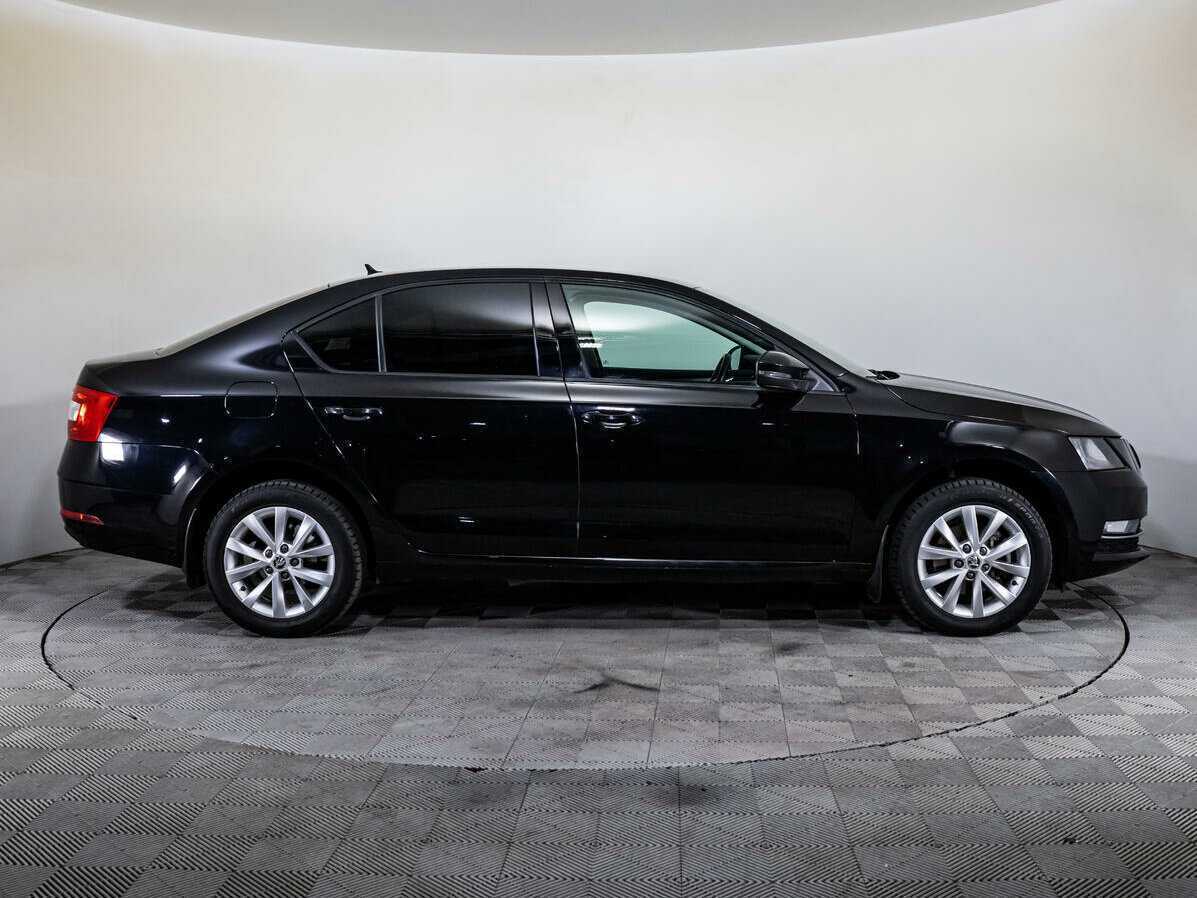 Skoda Octavia с пробегом — 2017 год. Фото: #3