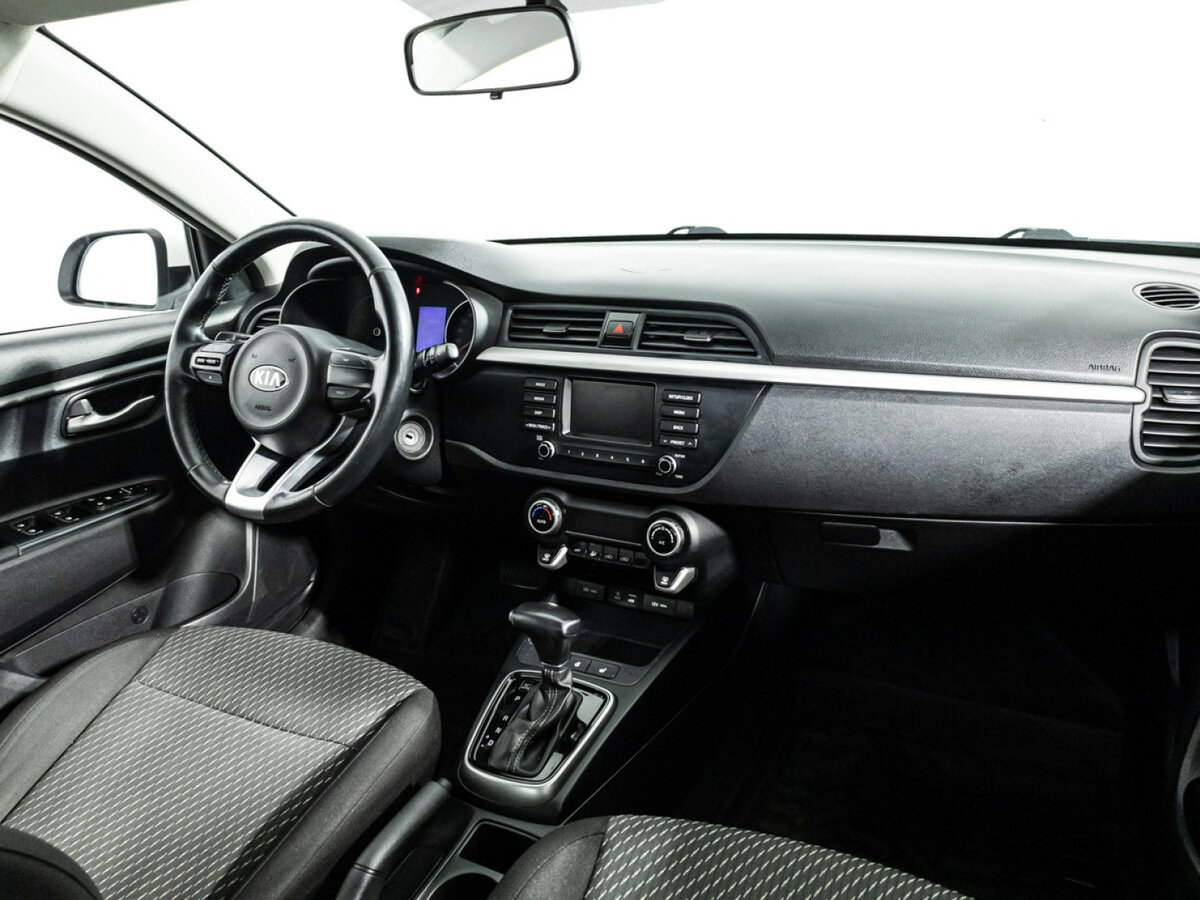 Kia Rio с пробегом — 2018 год. Фото: #8