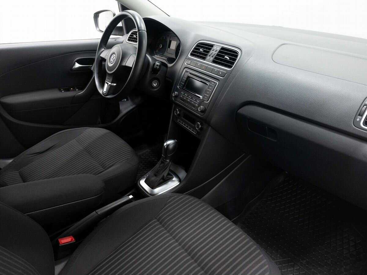 Volkswagen Polo с пробегом — 2014 год. Фото: #9
