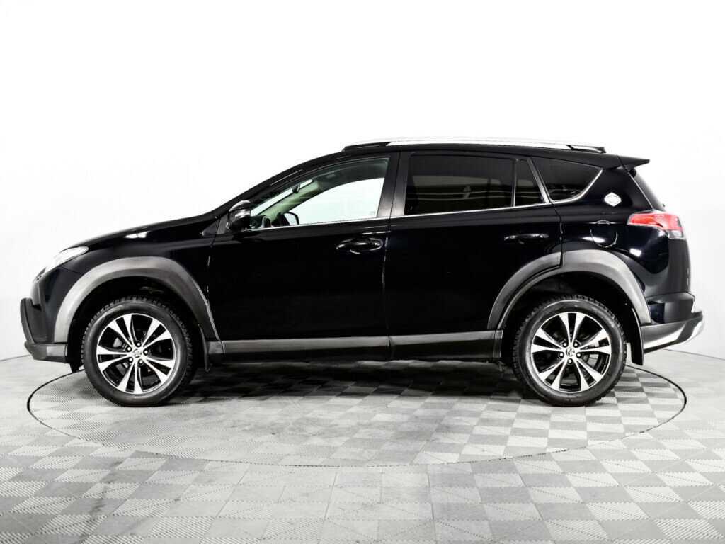 Toyota RAV4 с пробегом — 2018 год. Фото: #7