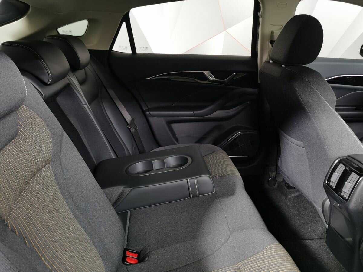 FAW Bestune B70 с пробегом — 2023 год. Фото: #11