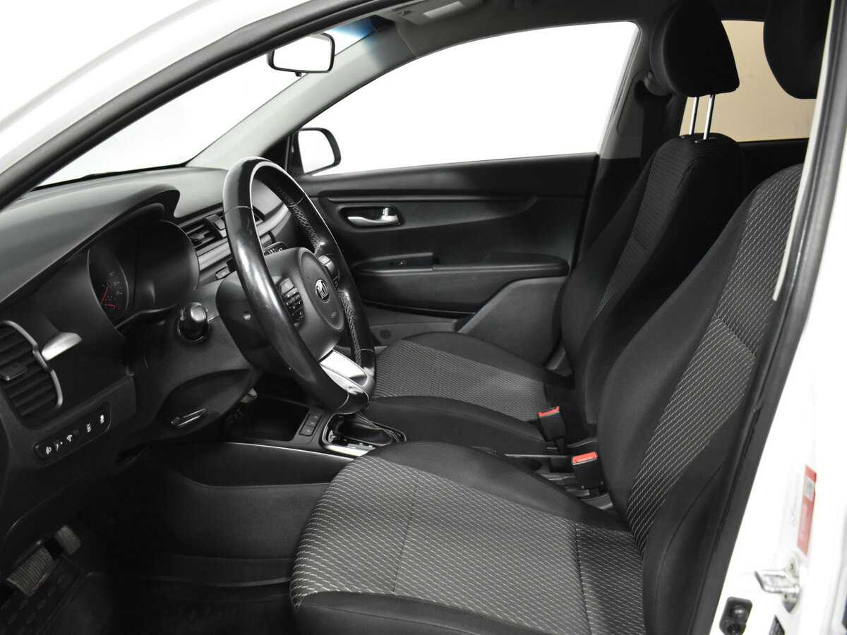 Kia Rio с пробегом — 2017 год. Фото: #12