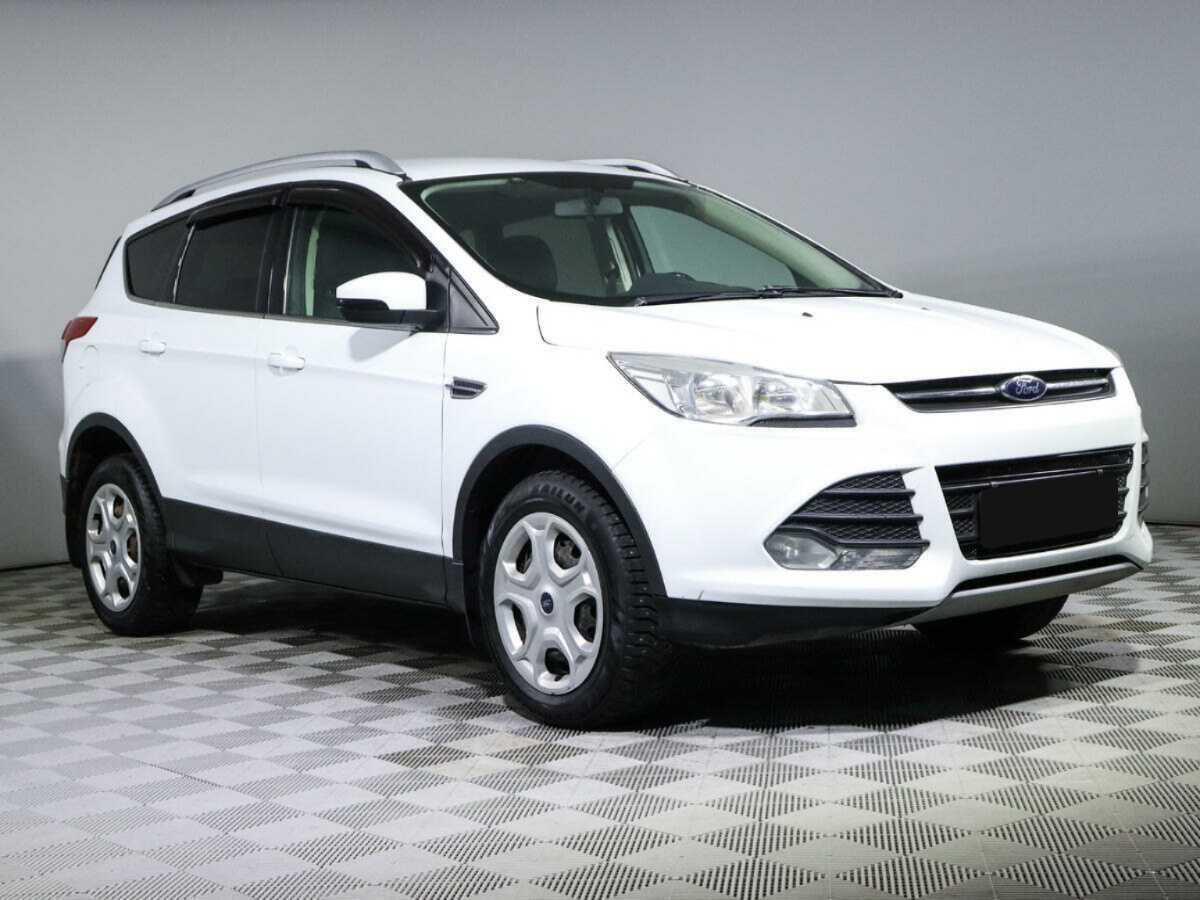 Ford Kuga с пробегом — 2014 год. Фото: #2