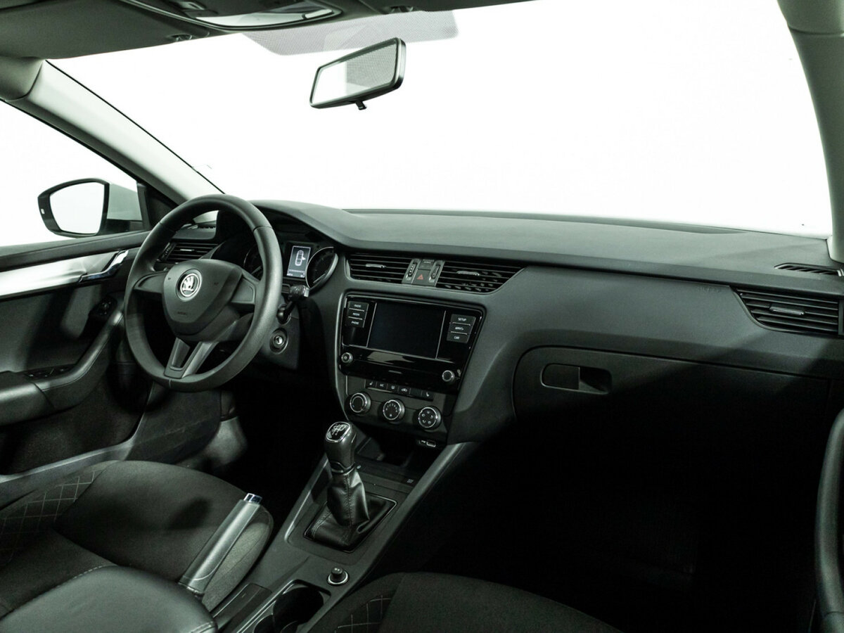 Skoda Octavia с пробегом — 2018 год. Фото: #6