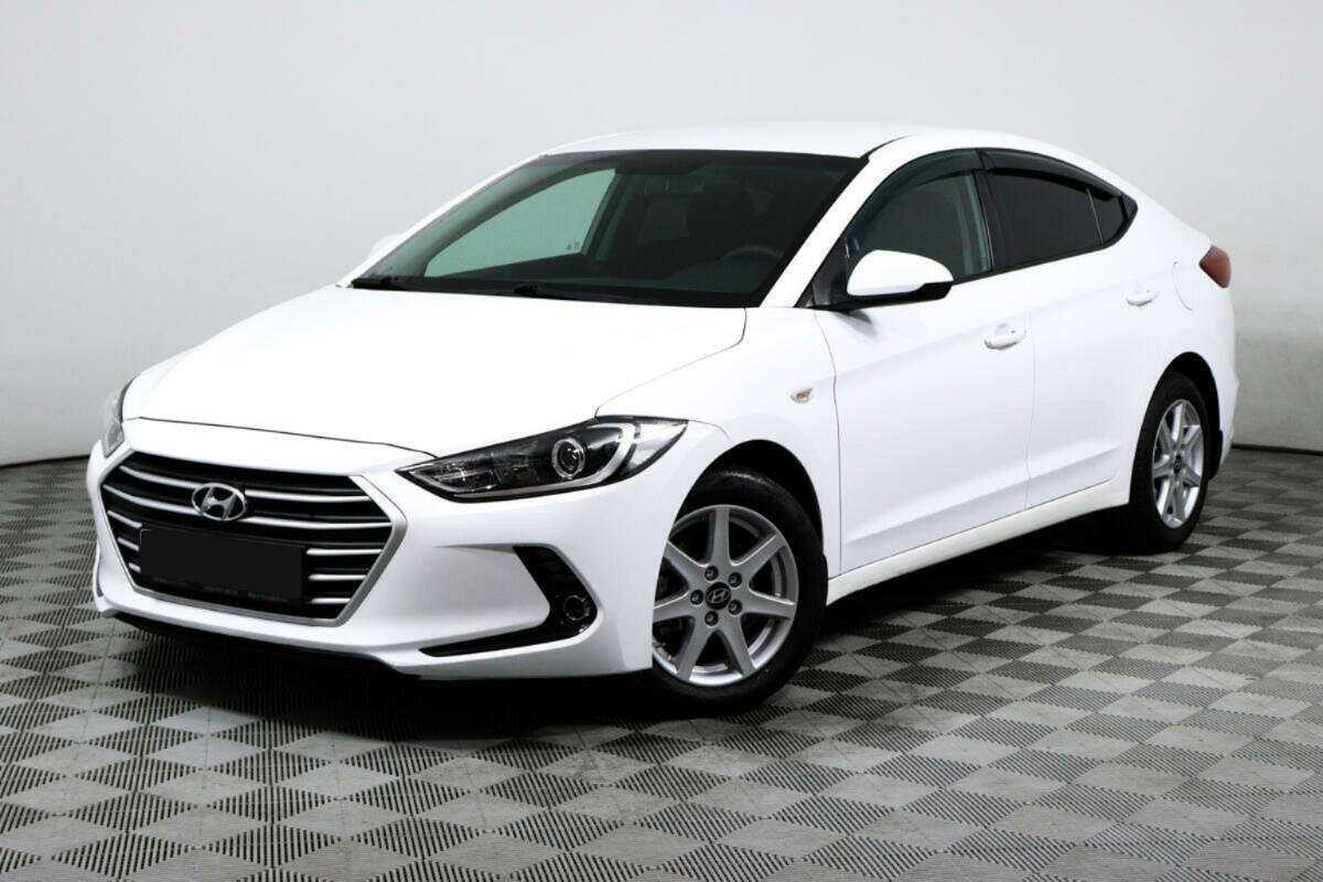Hyundai Elantra с пробегом — 2018 год. Фото: #0
