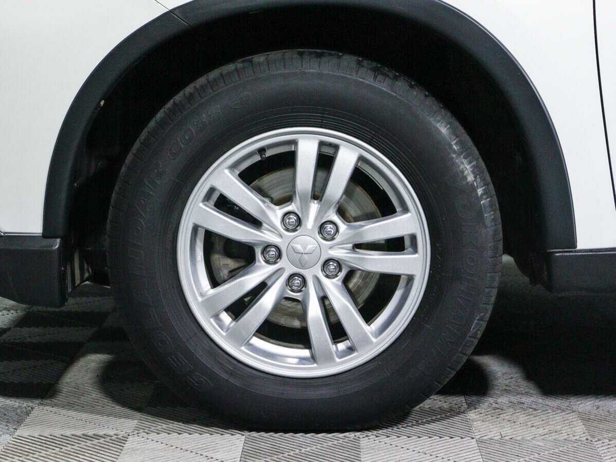 Mitsubishi Outlander с пробегом — 2019 год. Фото: #12