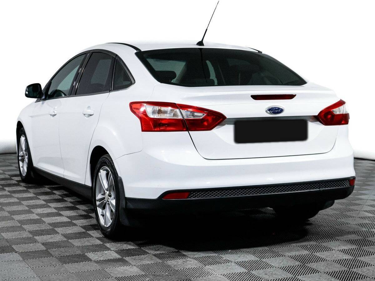 Ford Focus с пробегом — 2012 год. Фото: #6
