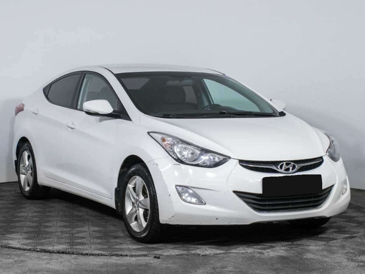Hyundai Elantra с пробегом — 2013 год. Фото: #2