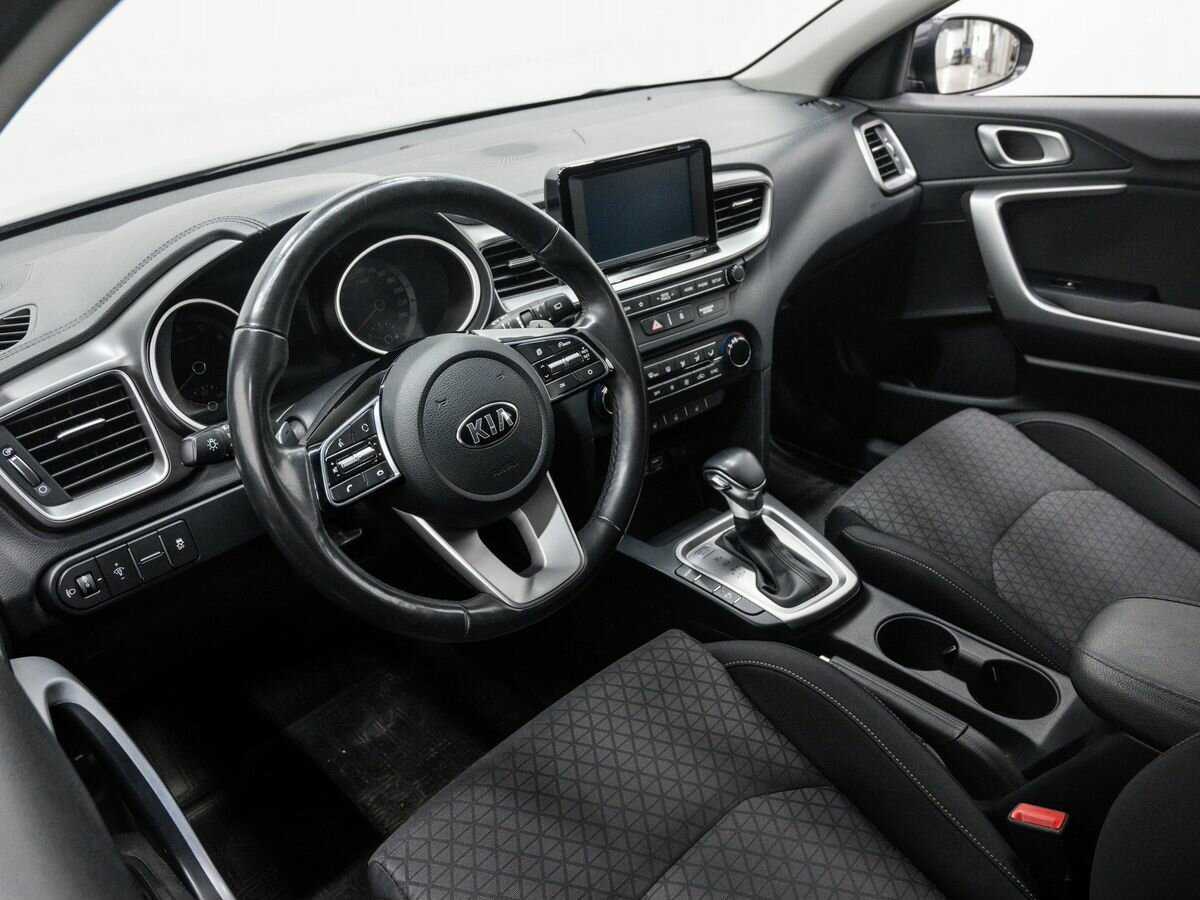 Kia Ceed с пробегом — 2019 год. Фото: #13