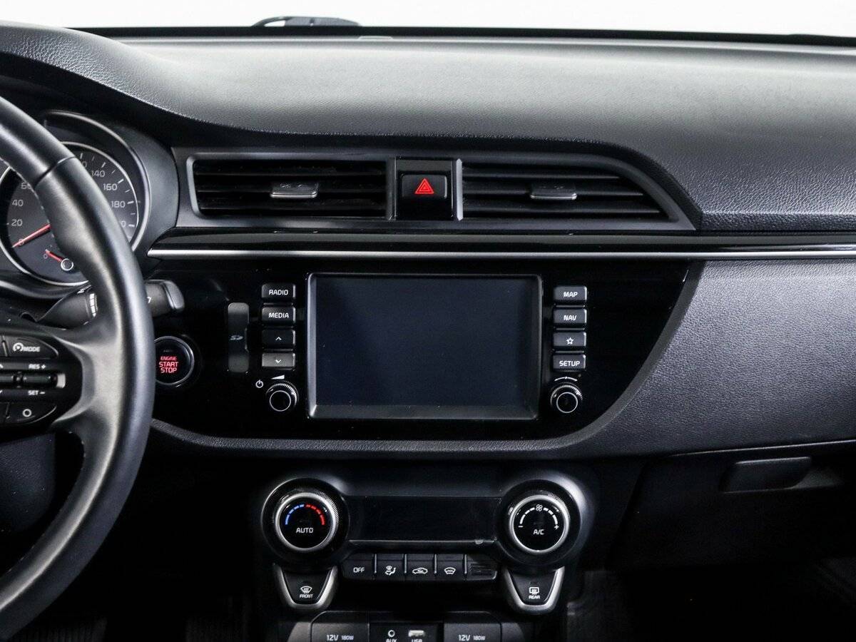 Kia Rio с пробегом — 2020 год. Фото: #8