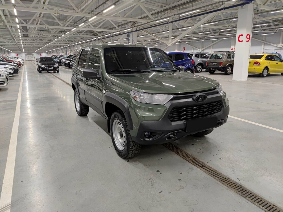 Lada (ВАЗ) Niva Travel с пробегом — 2022 год. Фото: #2