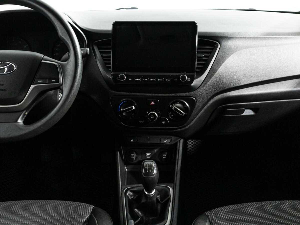 Hyundai Solaris с пробегом — 2019 год. Фото: #13