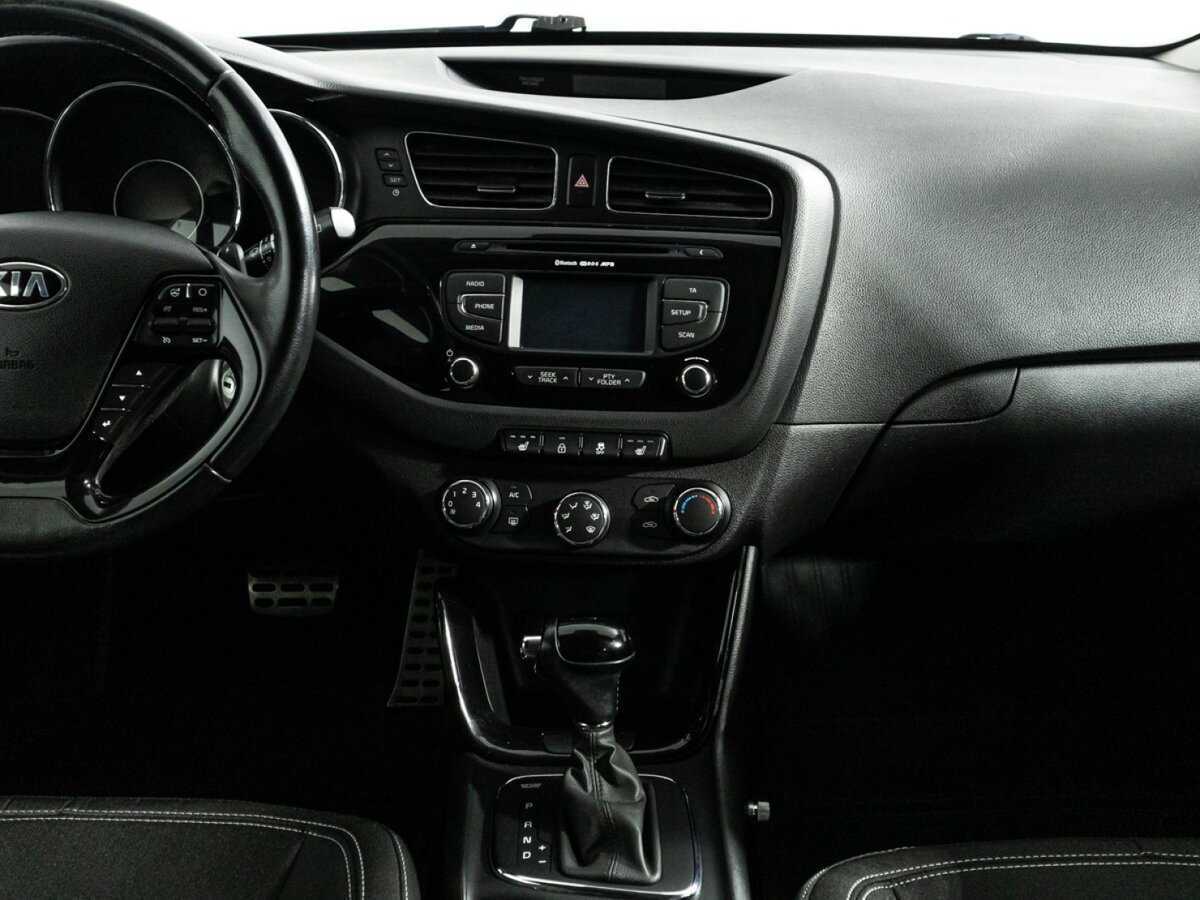 Kia Ceed с пробегом — 2014 год. Фото: #13