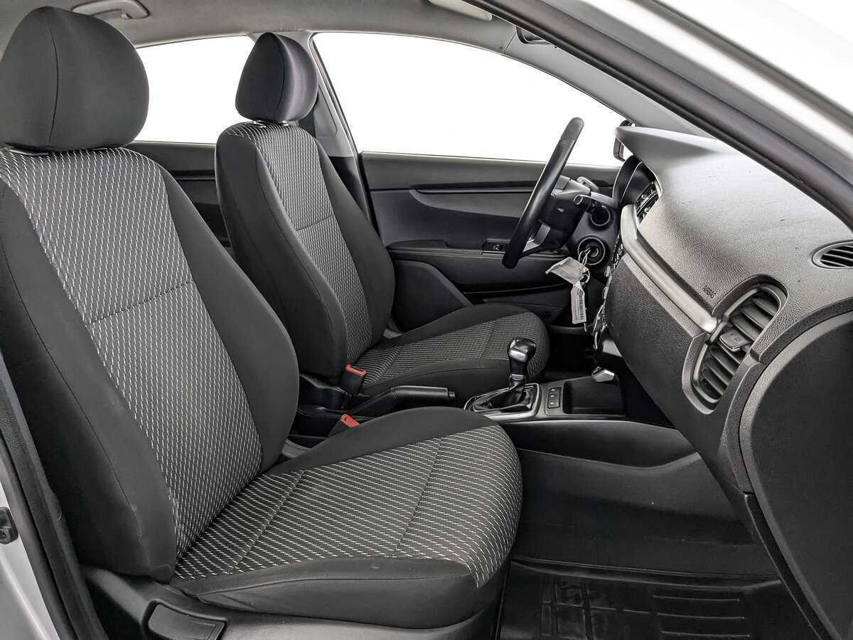 Kia Rio с пробегом — 2020 год. Фото: #21