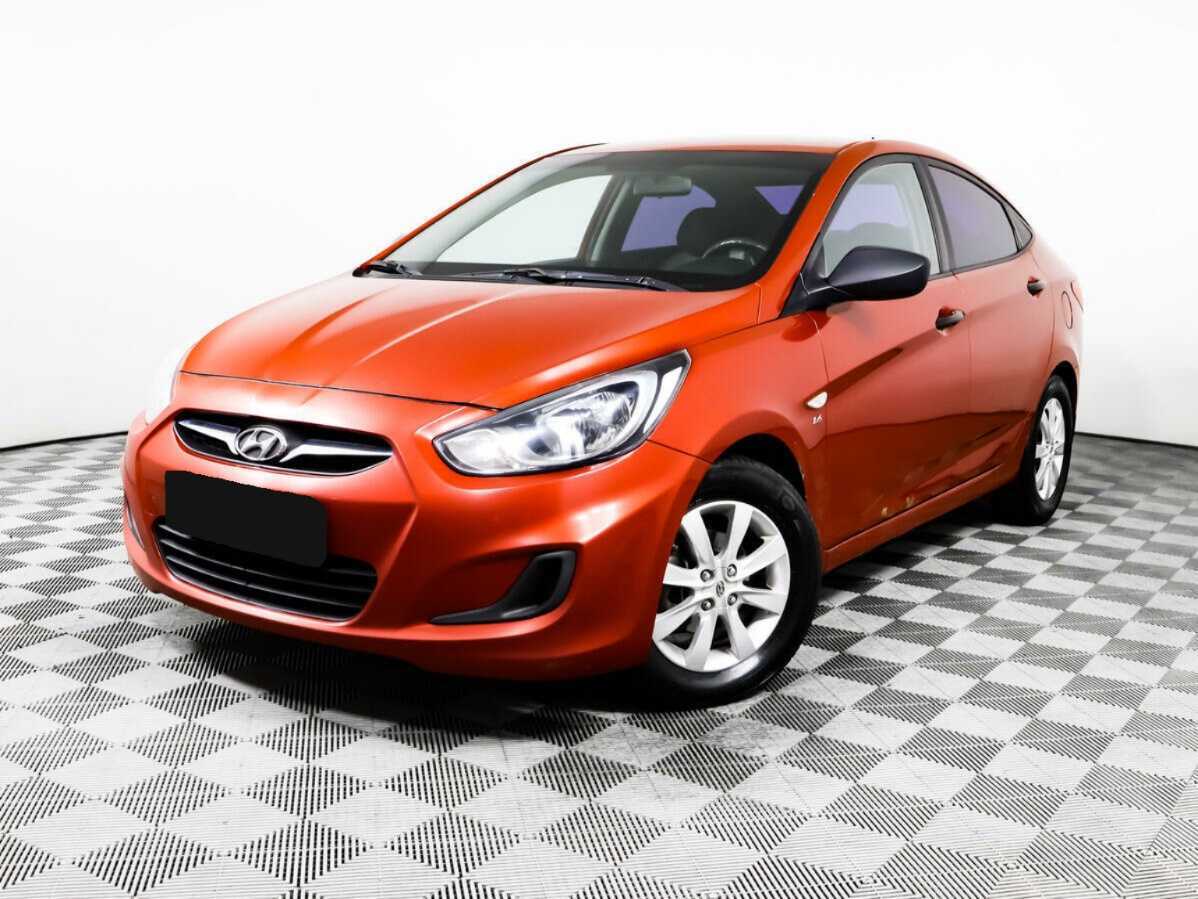 Hyundai Solaris с пробегом — 2012 год. Посмотреть фото