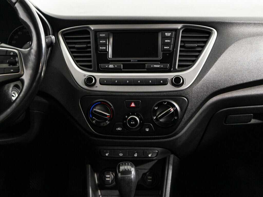 Hyundai Solaris с пробегом — 2018 год. Фото: #13