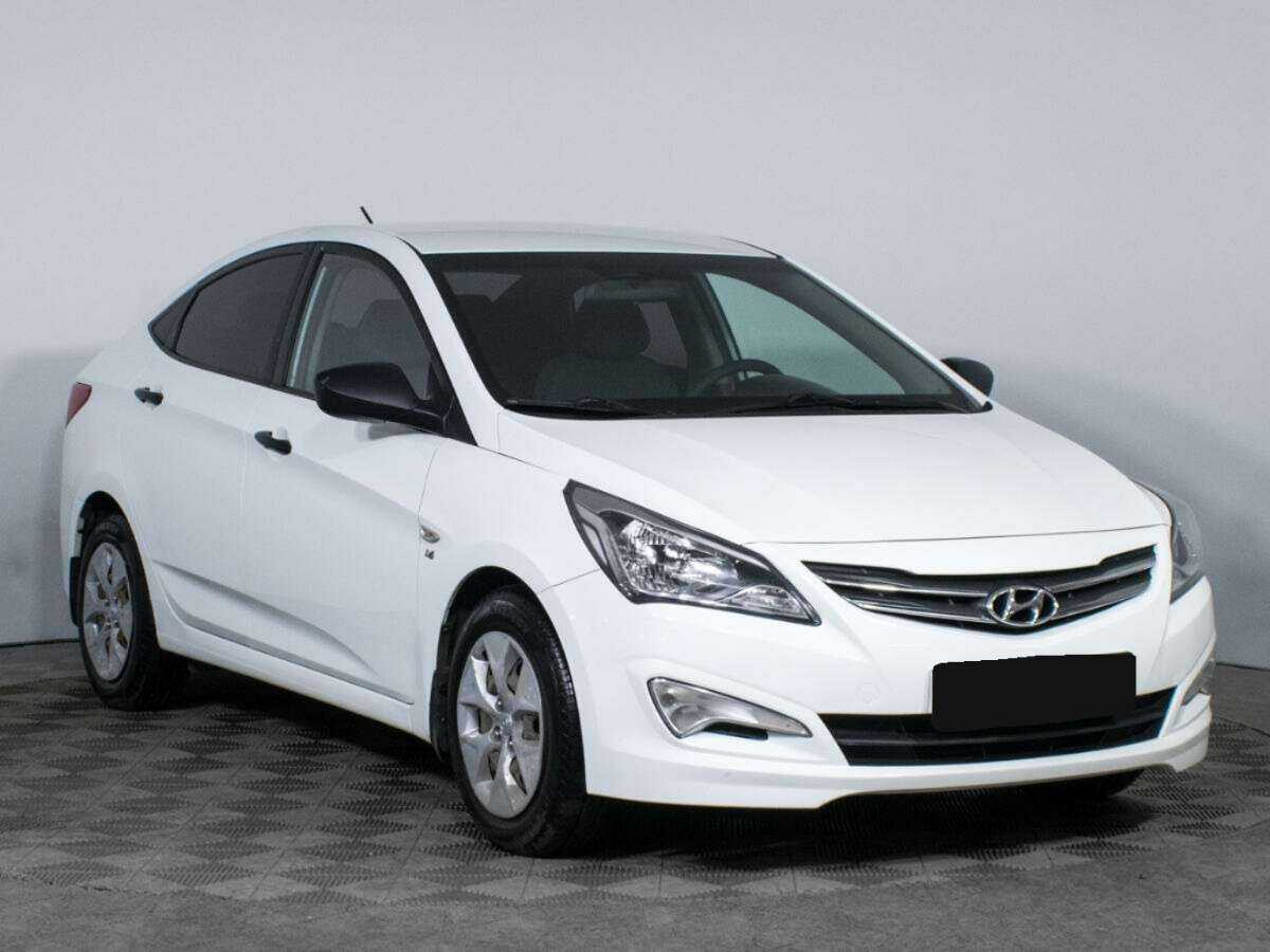Hyundai Solaris с пробегом — 2015 год. Фото: #2