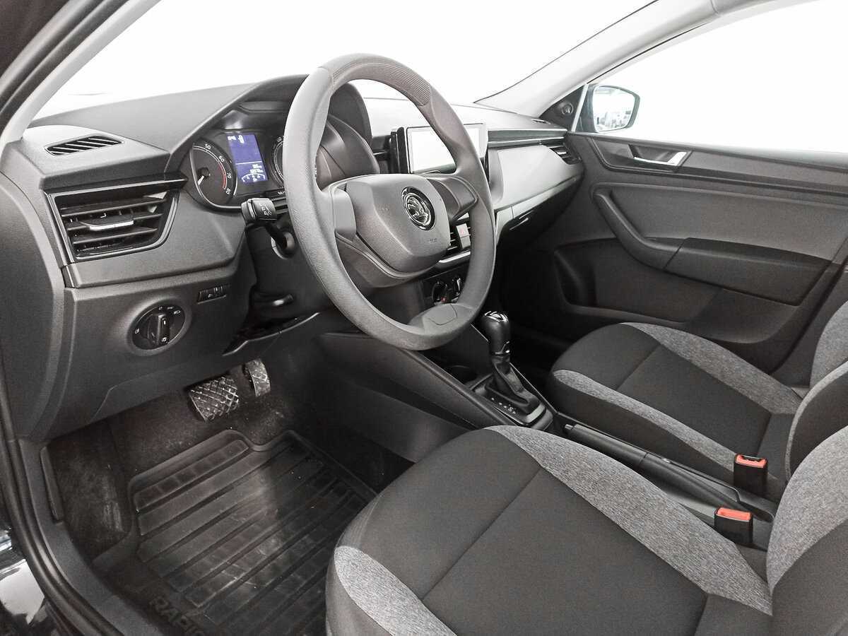 Skoda Rapid с пробегом — 2021 год. Фото: #13