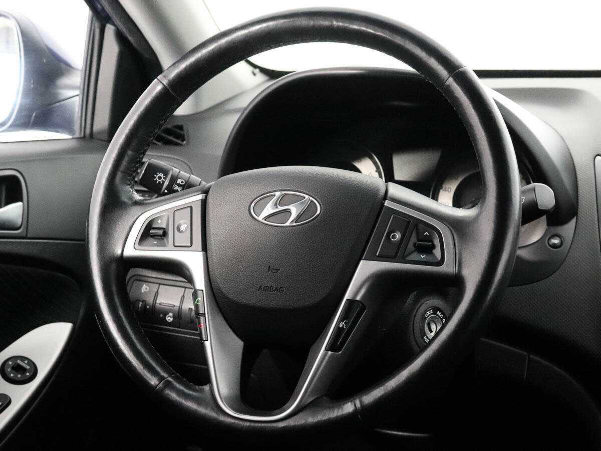 Hyundai Solaris с пробегом — 2015 год. Фото: #14